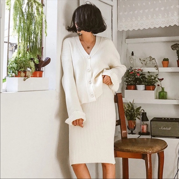 Cardigan skirt set - Picture 4 of 8